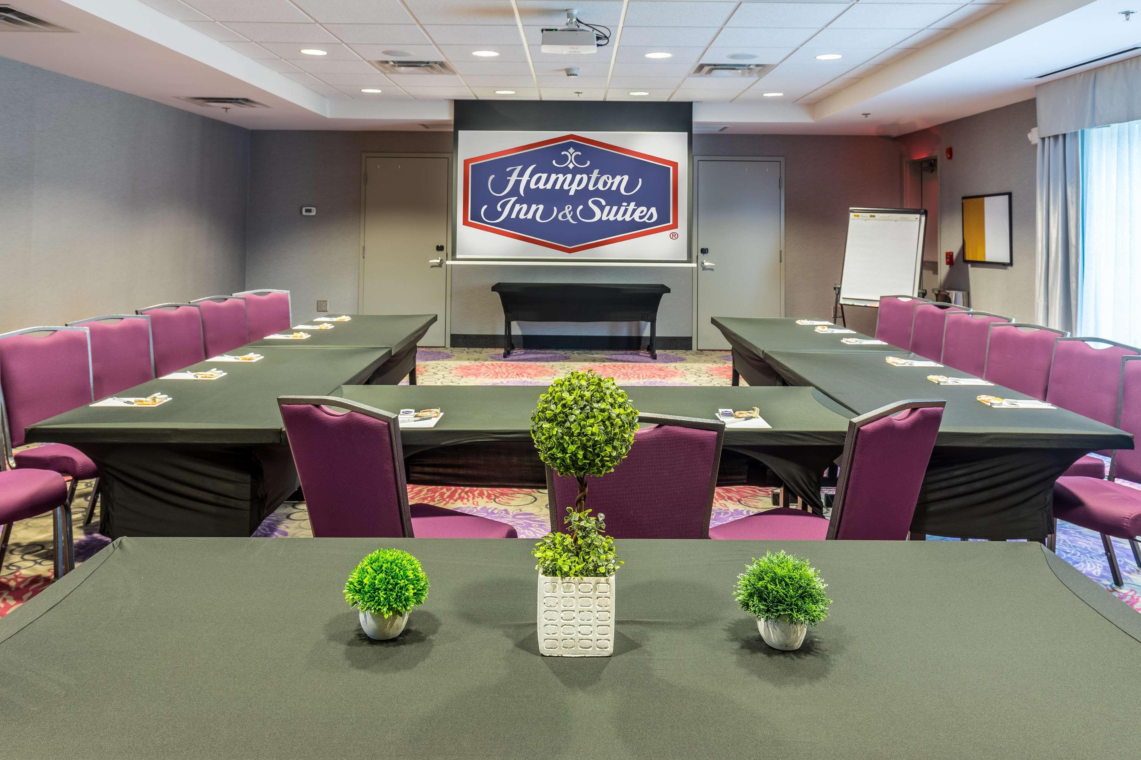 Hampton Inn & Suites Dublin Exterior foto