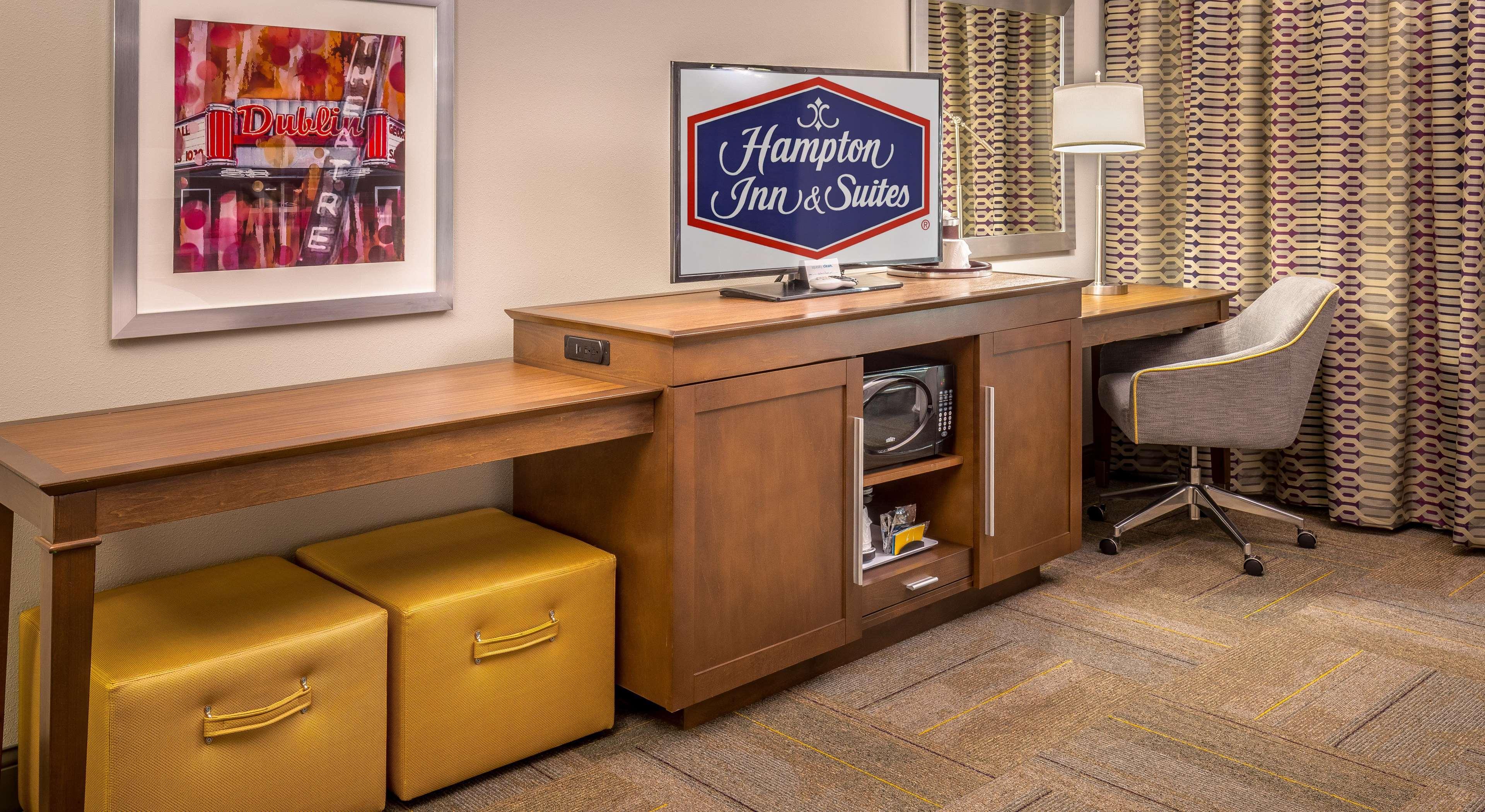 Hampton Inn & Suites Dublin Exterior foto