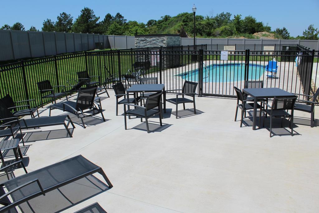 Hampton Inn & Suites Dublin Exterior foto